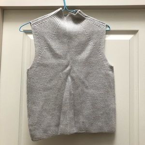 Aritzia Wilfred Grey Crop Durandal Sweater